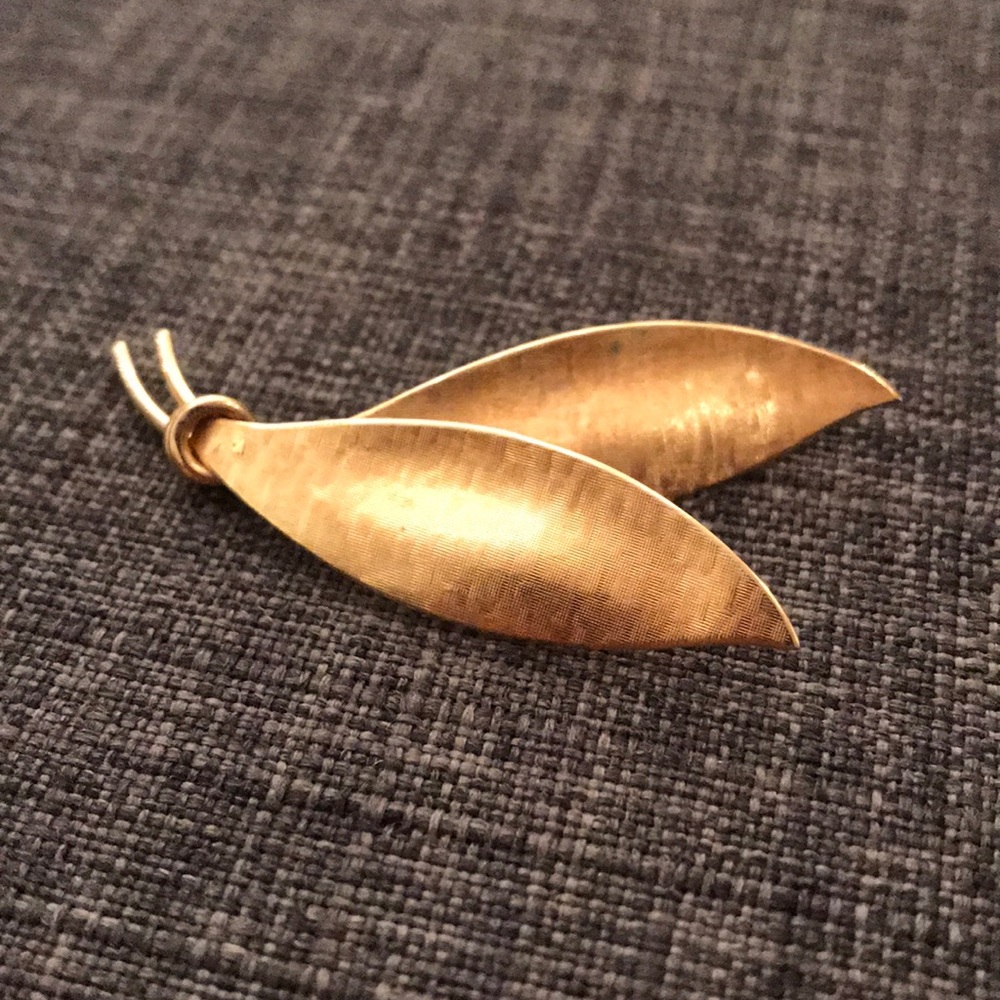 Vintage Gold Brooch